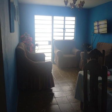 *$6500usd. En venta apartamento (3er  piso) de un edificio en El Cotorro, Alberro.  punto de referencia el antillanito . - 3/10