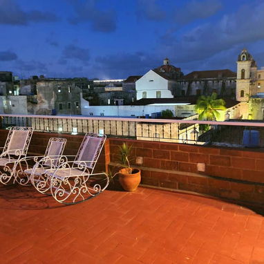 Se renta hermoso departamento en habana vieja  con 4 habitaciones y 5 baños (Ral0068) - 6/10