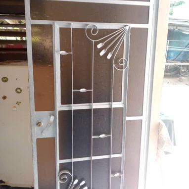 Herrería Puertas y Ventanas - 5/10