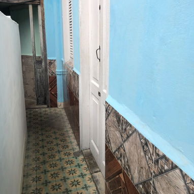SE VENDE APTICO PEQUEÑO EN CENTRO HABANA (SOTERRADO) - 4/10