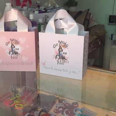 Bolsas de regalos para mama - Img 120479514