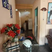 Vendo casa con todo en playa puente 5 9097239 Papeles en regla Precio 15mil Cocina camas split televisor muebles refri - Img 55849360