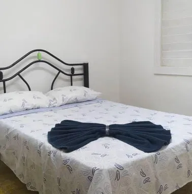 Alquiler de Apto recién modelado de 3 habitaciones en el Vedado J y 9, cerca del malecón habanero y embajada de EEUU - Img 93494168