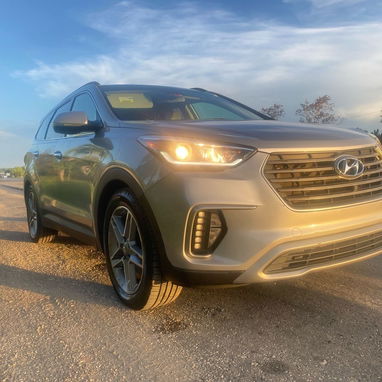 Vendo o negocio yhunday Santa Fe del 2017 7 plazas limited - Img 102336459