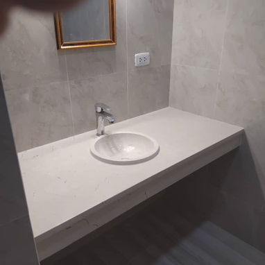 Ofertaaa con excepcionales vistas al Parque Jhon Lennon!! Totalmente restaurado bello apto de 2 cuartos y 2 baños!!!! - Img 118567346