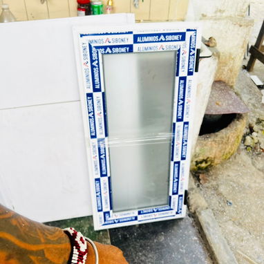 Ventanas y puertas de aluminio - 6/10