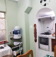 .*REBAJADA A $23 000usd  CON AJUSTE.  En venta apartamento interior, 1er piso bajito, en  La Habana Vieja - Img 49269312