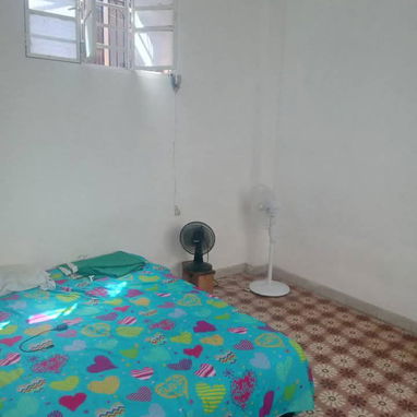 Se vende casa independiente con Telf. y Nauta en Porvenir y Dolores, 10 de Octubre - 6/10