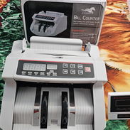 Maquina para contar billetes - Img 56218570