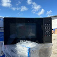 Microwave Marca Royal de 20 litros negro potencia 700w con transporte incluido $140 USD Garantía - Img 57295314