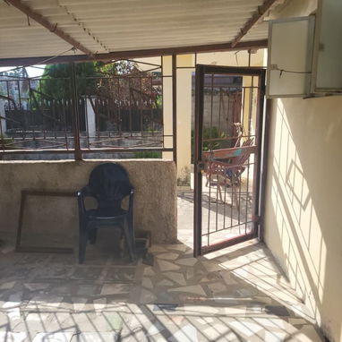 VENDO CASA INDEPENDIENTE EN EL BAHÍA HABANA DE ESTE/241 - 5/9