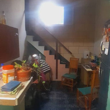 🏠 Venta de apartamento en El Vedado. Tiene gas de la calle,no se va la luz, agua 24 horas y tiene 2 habitaciones - Img 122255807