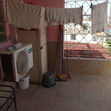 "$16.000usd CON AJUSTE. En venta  excelente y tranquilo apartamento de 2  pisos en el 1er piso interior, en El Cerro, - 6/10