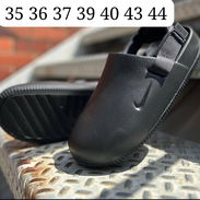 Sapitos o Chancletas Nike Calm Muler - Img 55336446