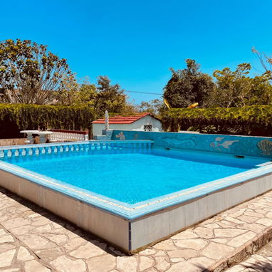 🏊🏻‍♀️ Renta de Casa Con Piscina En Guanabo. 💡Paneles Solares instalados. Capacidad para 18 personas en total - Img 117534073