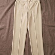 Pantalón beige - Img 56342335