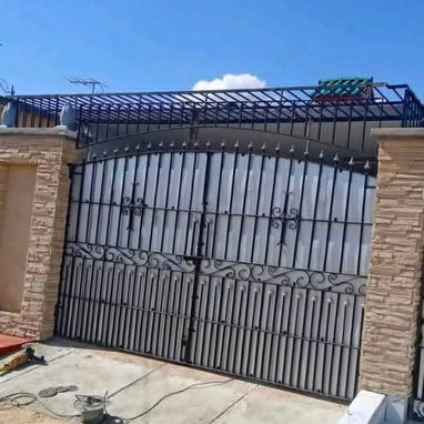 馃挜馃挜Nuestro taller ofrece los mejores trabajos de rejas para la seguridad y protecci贸n de su hogar. - Img 127875907