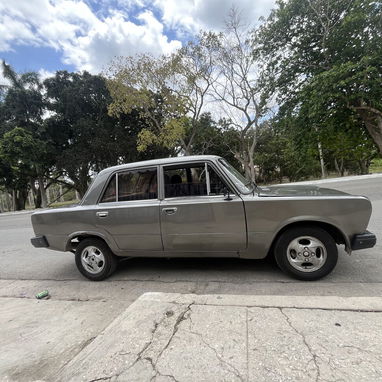 Fiat 125 Polacon con motor y caja de lada - Img 123692466