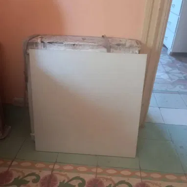 Losas de piso color beige claro 50x50cm, son 10m2 - Img 120096830