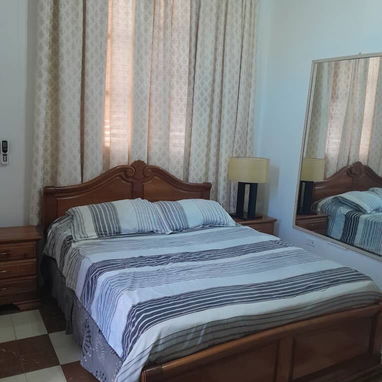 🏠 Casa De Renta En El Vedado.💡 Tiene paneles solares.🛏️Tiene 2 habitaciones. ✔️ Tiene gas de la calle - 3/10
