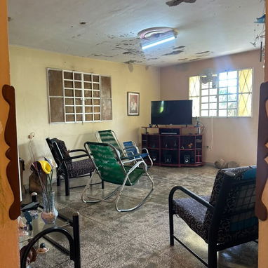 🏡*SE VENDE CASA EN MARIANAO DE 800m2– LÍMITE CON PLAYA 140 y 29* - 6/10