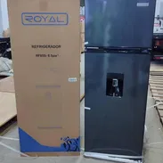 Refrigerador Royal 8.5 pies con dispensador congelación semi seca - Img 58355520