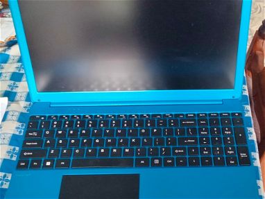 Laptop Gateway blue i3 11Gen en caja - Img 68097008