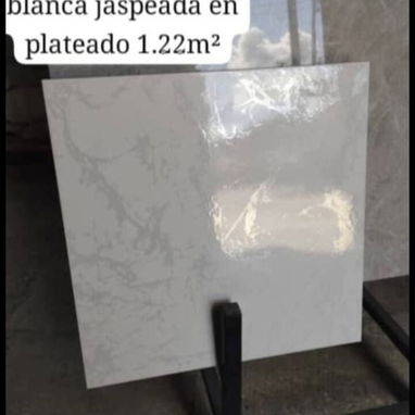 Azulejos blanco jaspeado en negro - Img 121546405