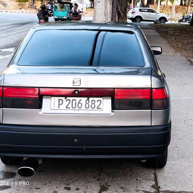 Venta Seat Toledo con motor de gasolina de 1.8 litros - 2/8