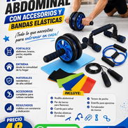 Kit de rodillo abdominal y accesorios con bandas elásticas - Img 56453711
