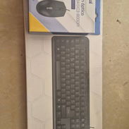 Combo de Mouse y Teclado con cable - Img 56549961