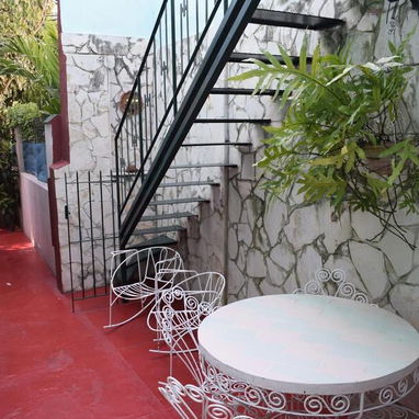 Apartamento amueblado tipo (efficiency)para estudiante o personal foraneo extranjero. - Img 125207931
