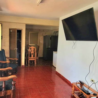 Hermosa casa con piscina.  WhatsApp 5 8142662 - Img 120726105