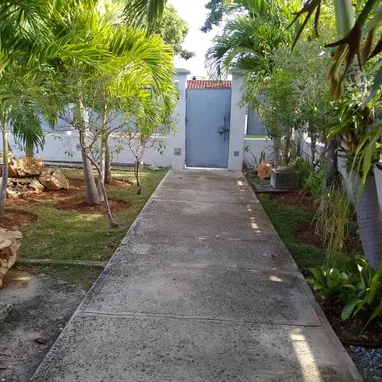 Venta de casa en Playa con garaje - Img 112889467