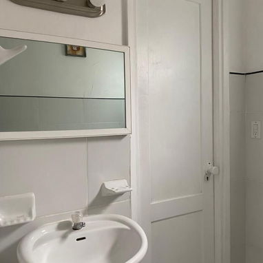 Se renta confortable apartamento a 2 cuadras de Malecón 🌊 - Img 122436114