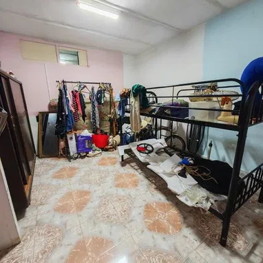 Vedado 27 y N Apto Puerta Calle Con Portal 3/4,Sala-Comedor,2Entradas Indpndtes,Con Algunas Cosas Dentro,Tlf Fijo,""No G - Img 123905173