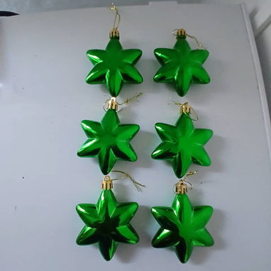 Set de 6 estrellas  Material plástico  Precio 7usd - 4/4