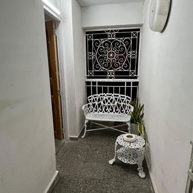 Renta fija de apartamento 2 hab. en el Vedado - Img 102049887