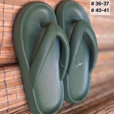 CHANCLETAS ENGOMADAS, ANTIDESLIZANTES. COMODÍSIMAS - 3/3