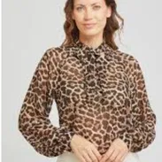 ROPA DE VENTA DE GARAJE CASI NUEVA mango, zara forever 21, Jlo. - Img 52141957