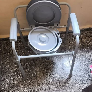 Silla sanitaria sin ruedas - 2/3