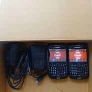 Teléfonos celulares Blackberry de uso con sus cargadores, les funciona todo. - Img 45598349