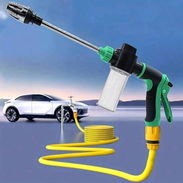 Pistola de agua multifuncional para fregado eficiente y rapido del auto - Img 55828542