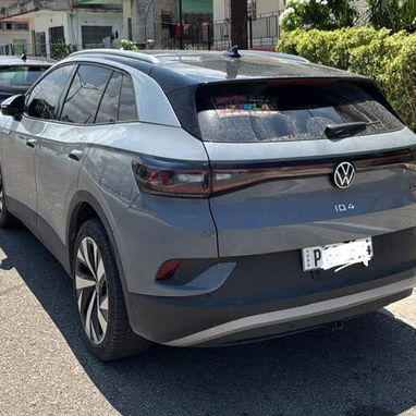 VW iD.4 2021  69mil millas  34,000 usd - 2/2