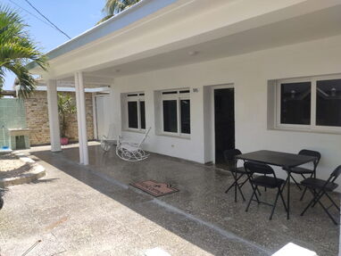 Disponible casa en la playa en Boca Ciega, La Habana. Casas con piscinas - Img 62560495