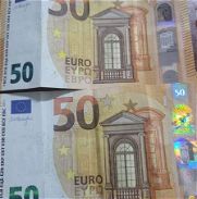 Doy euros por usd a 1.05, yo tengo los euros ,sin mensajería, recojo billetes de 100 banda azul - Img 45696269