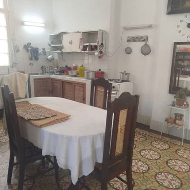 ‼️‼️ REBAJA ‼️‼️ Se Vende Casa independiente en la víbora planta baja puerta de calle por la plaza roja - Img 125082452