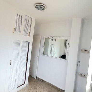 280usd. Buscas espacio en el Vedado para tu Negocio de Tatuaje,uñas,spa, lachista...👇 - Img 118880089