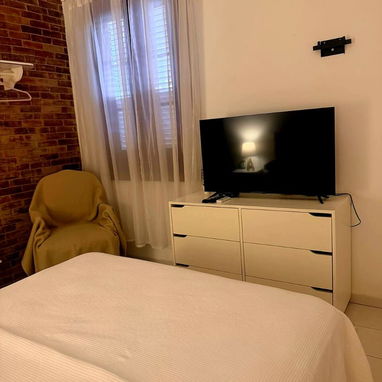 Renta por noche en Vedado B y 21 con energía las 24 horas - Img 122286835
