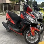 Se vende moto Italika rojo y negra - Img 49062997